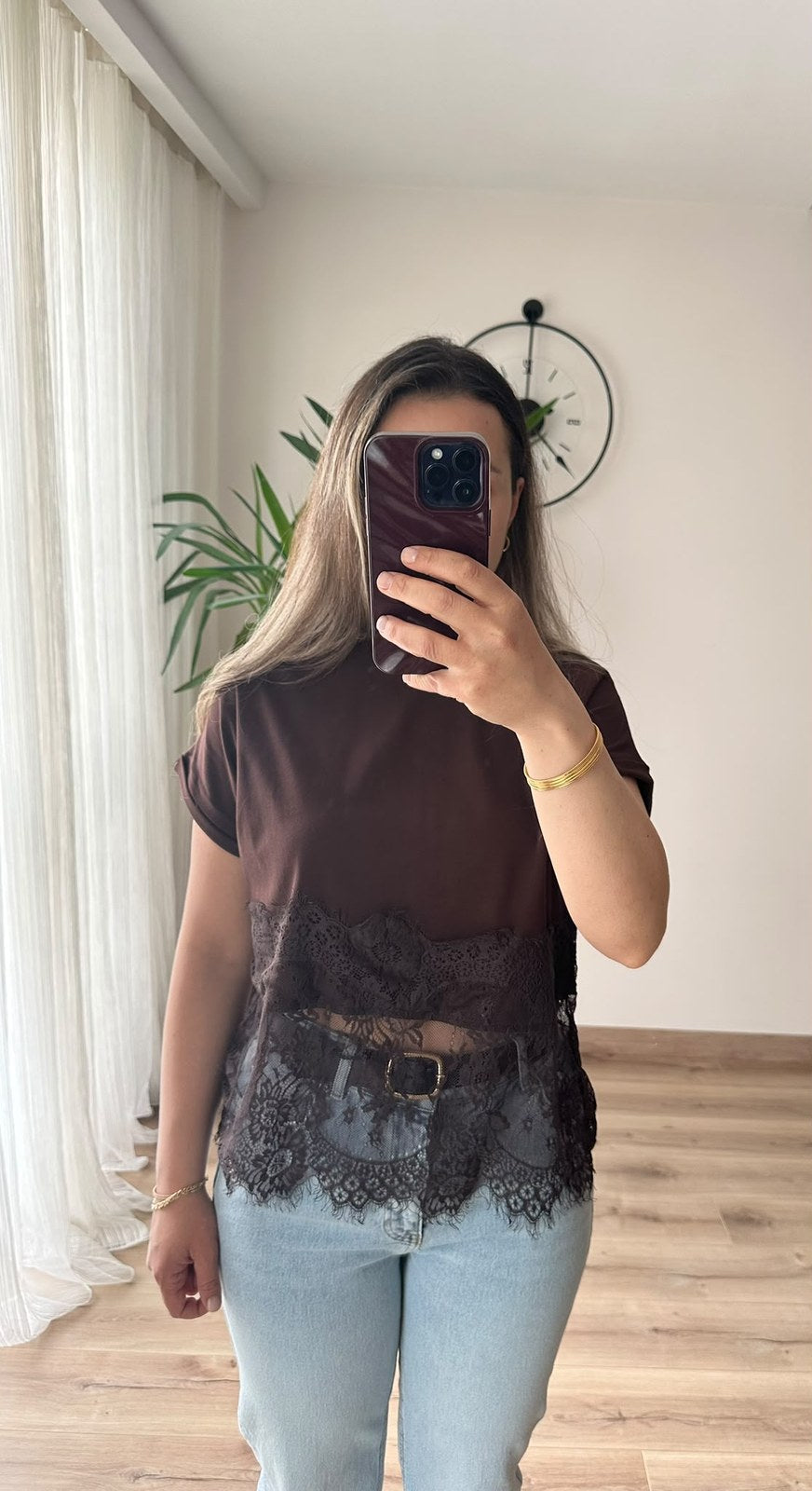 Kahverengi Dantelli Tişört