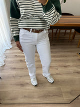 Beyaz Kemerli Straight Jean